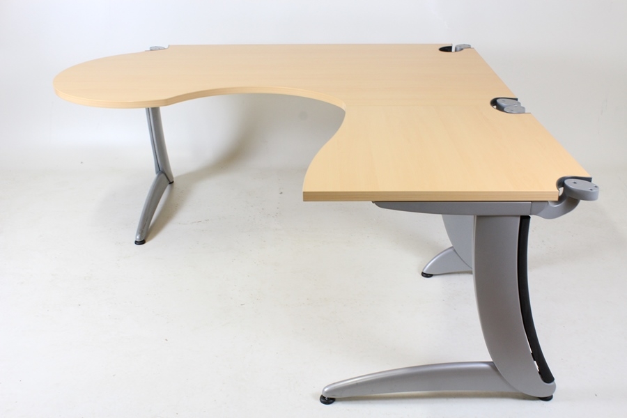 Officeoutlet s.r.o. specialista na vybavení kanceláří stylovým nábytkem