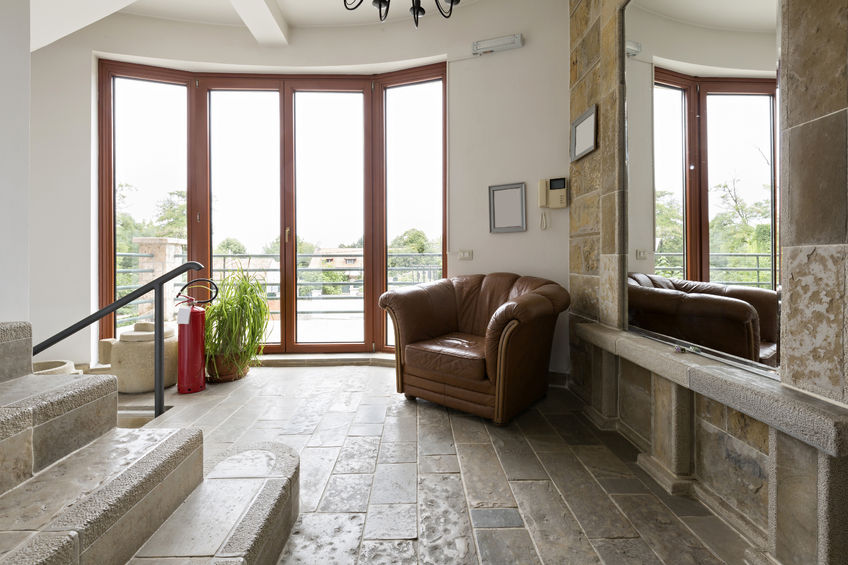 Mytí oken v rodinném domě už jen přes úklidovou firmu!