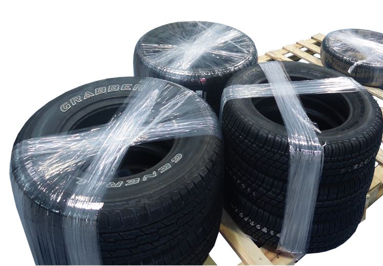 Balení pneumatik do stretch fólie