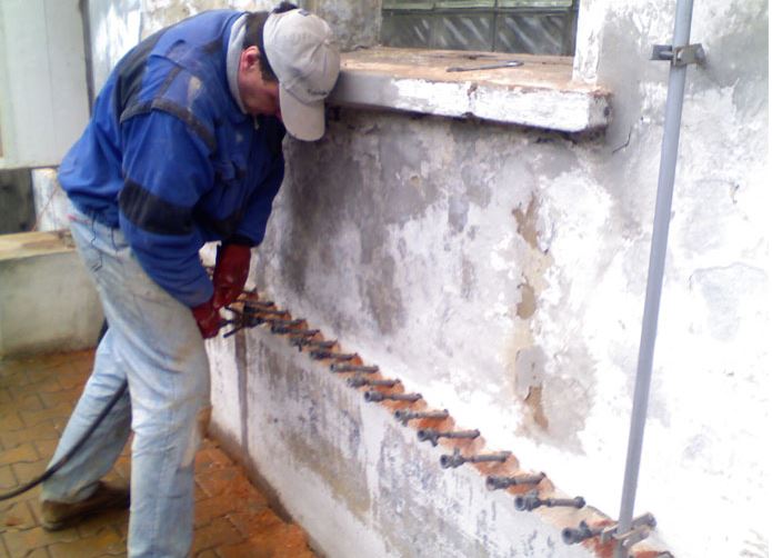 Potřebujete sanaci zdiva? Vyberte si jednu z těchto technologií