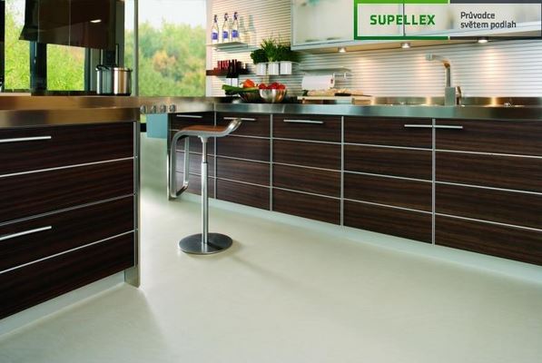 PVC podlahy do domácností i namáhaných prostor