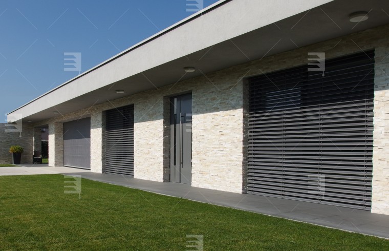 Světlo i stín si můžete řídit sami