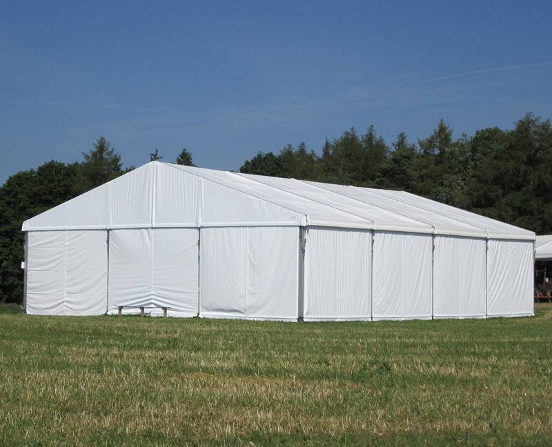 Hala, nebo stan? Obojí!