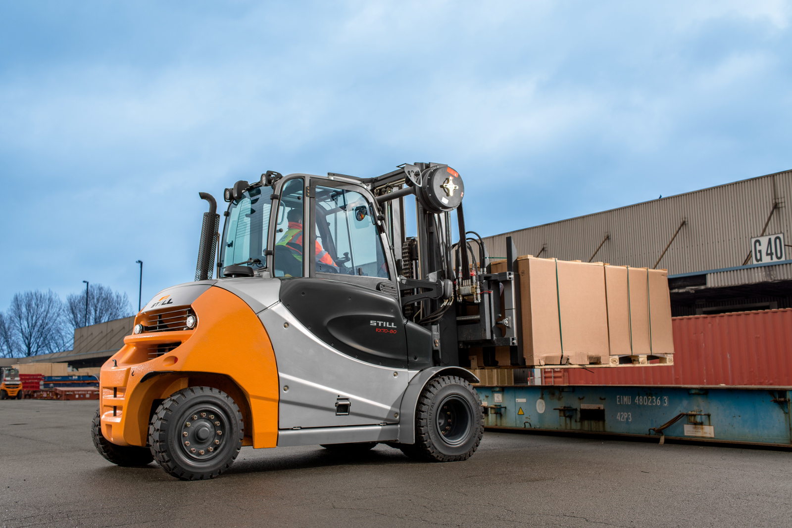 Vysokozdvižný vozík koupíte i v bazaru