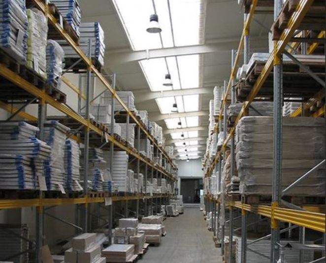 3 tipy, jak pořídit vybavení pro obchody a sklady