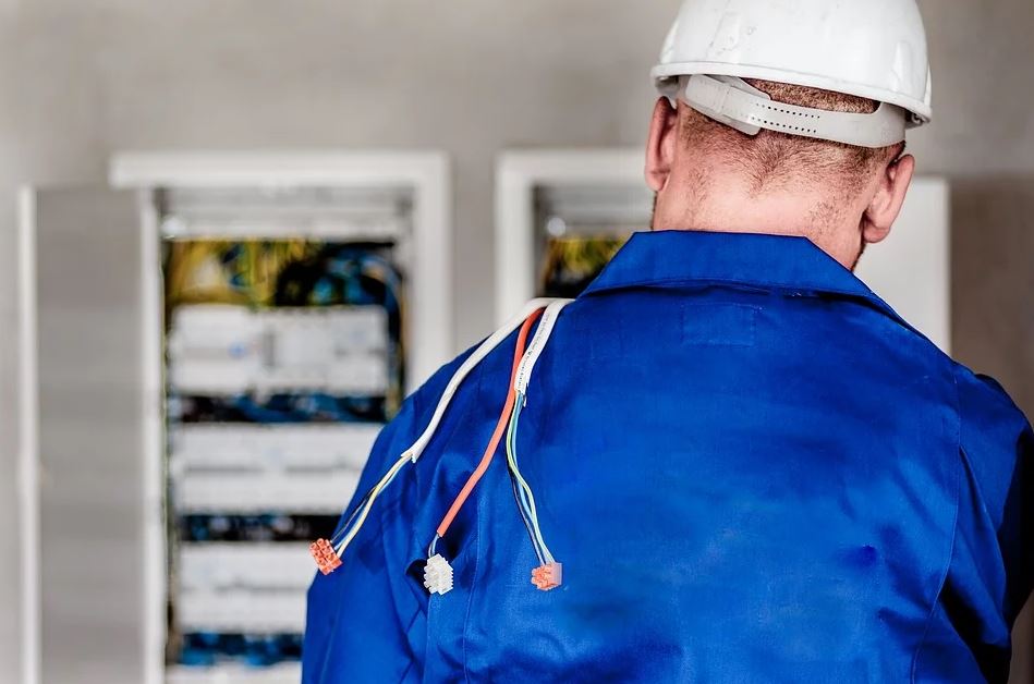 Kvalitní komponenty pro elektrotechniky