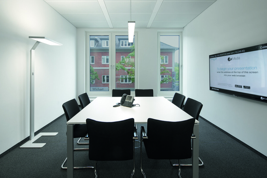 Minimalistický design i technologické vychytávky se skrývají v produktových novinkách od Zumtobel Group