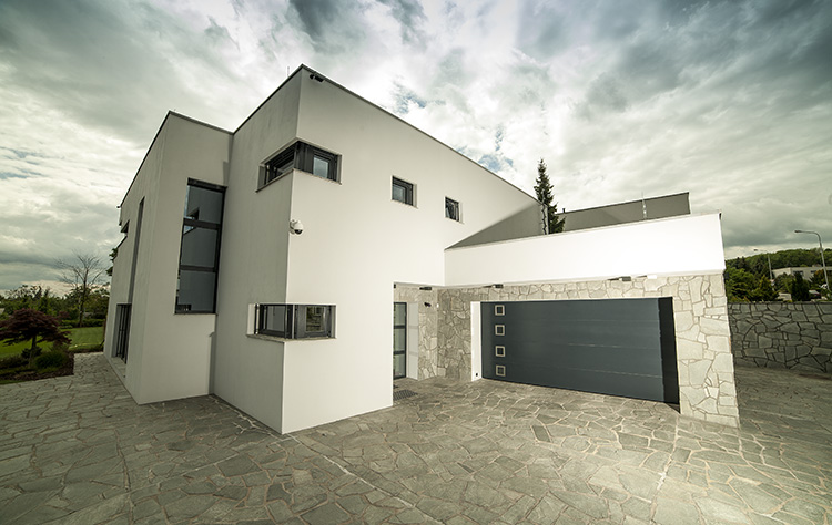 Odkud přišla sekční garážová vrata?