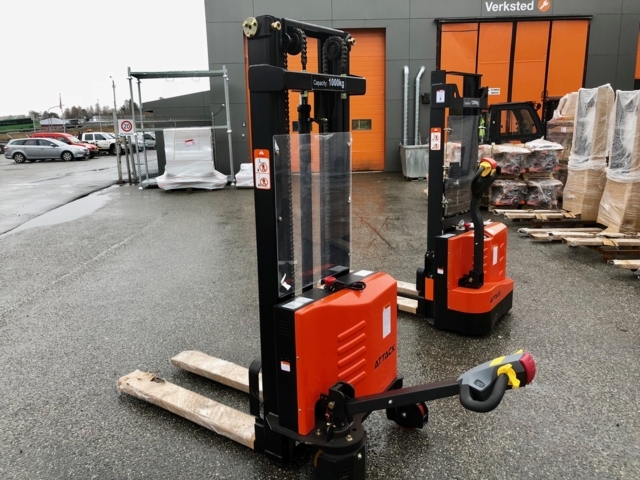 Vybavte své sklady profesionálně – paletové vozíky jsou základ