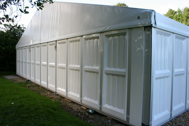 Z čeho se vyrábějí plastové polotovary