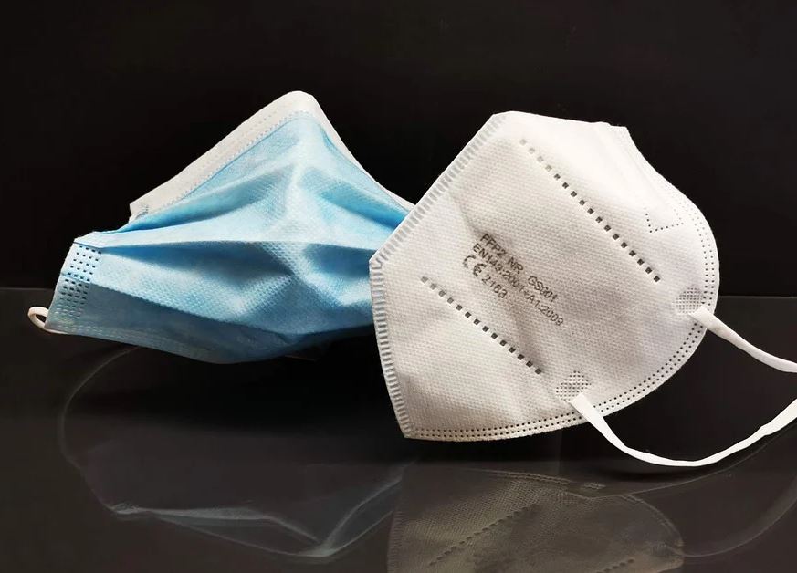 Jednorázové pracovní oděvy pro zaměstnance