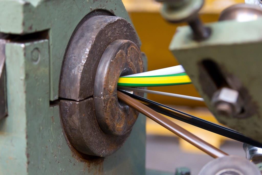 Prakab – Pražská kabelovna – slaví 100 let od svého vzniku