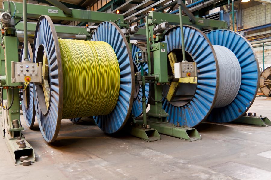 Asociace výrobců kabelů a vodičů zahajuje speciální studium pro kabeláře