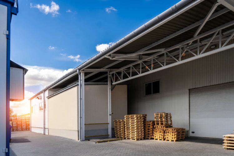 Kvalitní skladové nemovitosti k pronájmu pro průmysl, obchod a logistiku