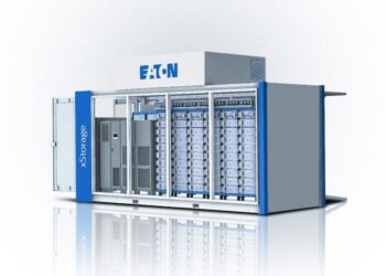 Eaton se připojuje k výzkumnému a vývojovému projektu BIG LEAP zaměřenému na adaptabilní systémy skladování energie využívající druhý životní cyklus baterií