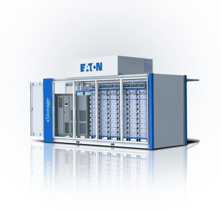 Eaton se připojuje k výzkumnému a vývojovému projektu BIG LEAP zaměřenému na adaptabilní systémy skladování energie využívající druhý životní cyklus baterií