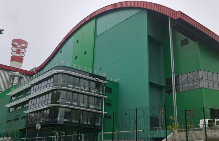 Prosvětlení průmyslové haly je snazší, než si možná myslíte