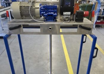 Výroba kapalin do ostřikovačů – míchadla a dávkování | [Teknomatik]